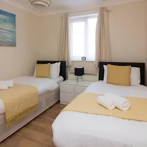  Apartment Stayzo Penthouse 1- Premier United Kingdom